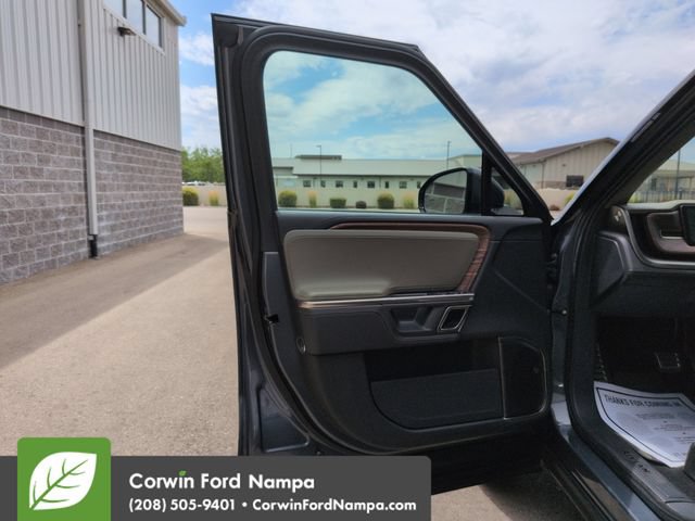 Used 2023 Rivian R1T Adventure AWD/4WD image 10