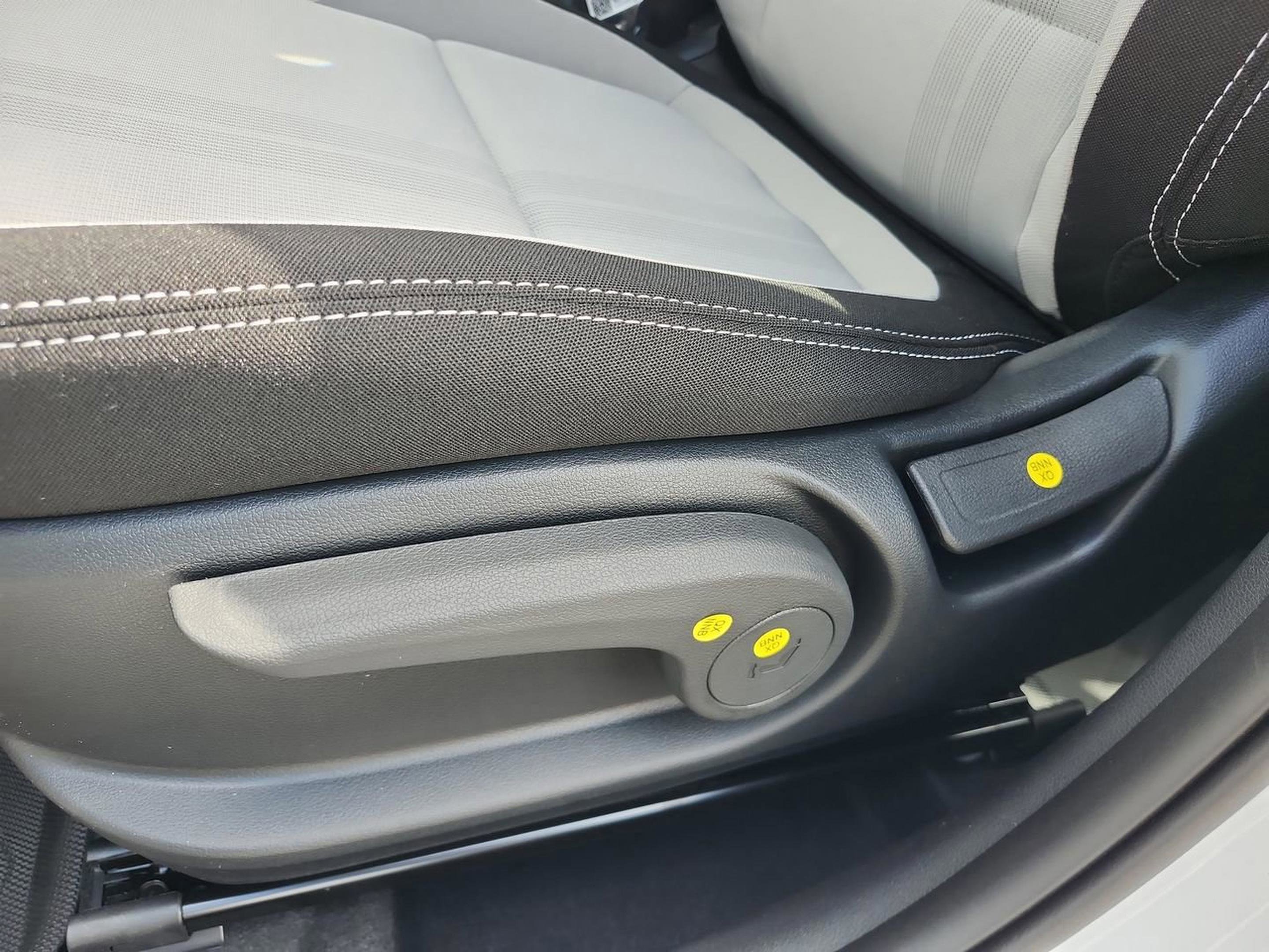 New 2026 Hyundai Venue SEL FWD image 13