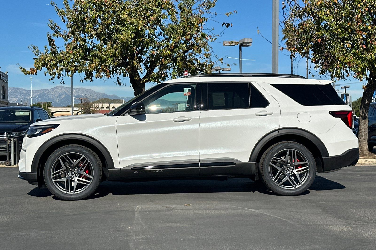 New 2026 Ford Explorer ST image 7