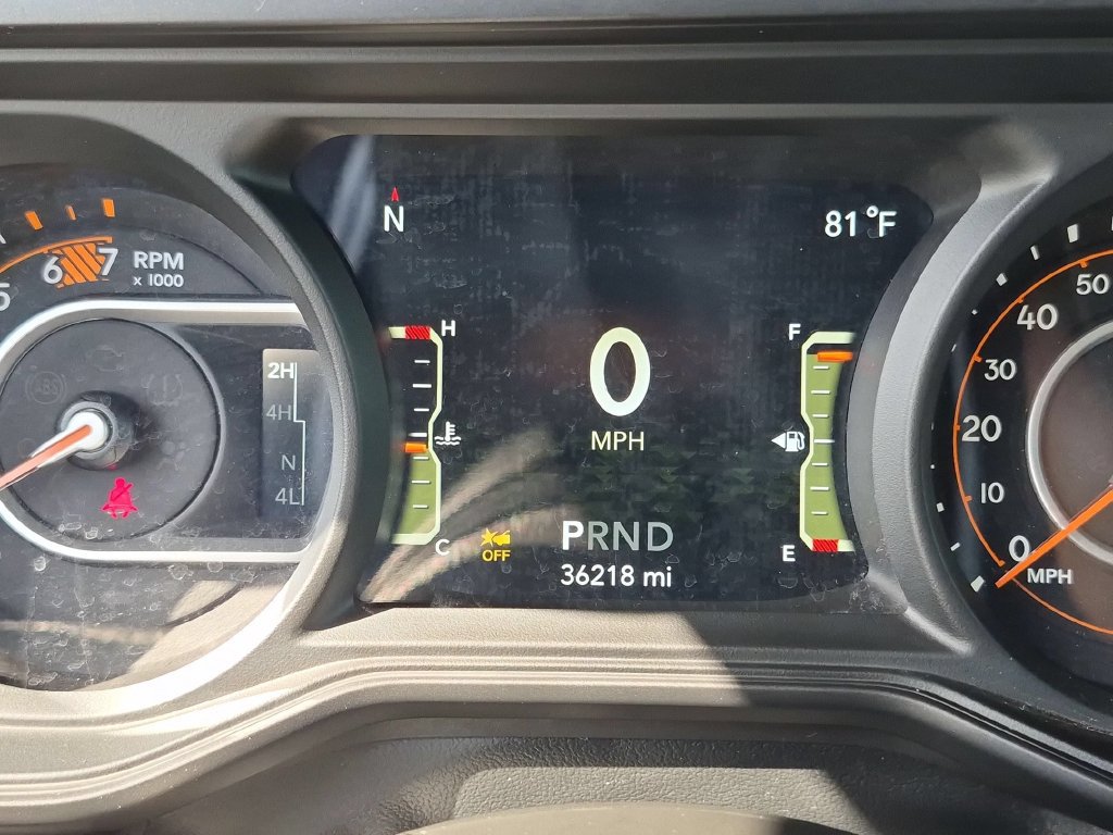 Used 2025 Jeep Wrangler Unlimited Sport AWD/4WD image 16