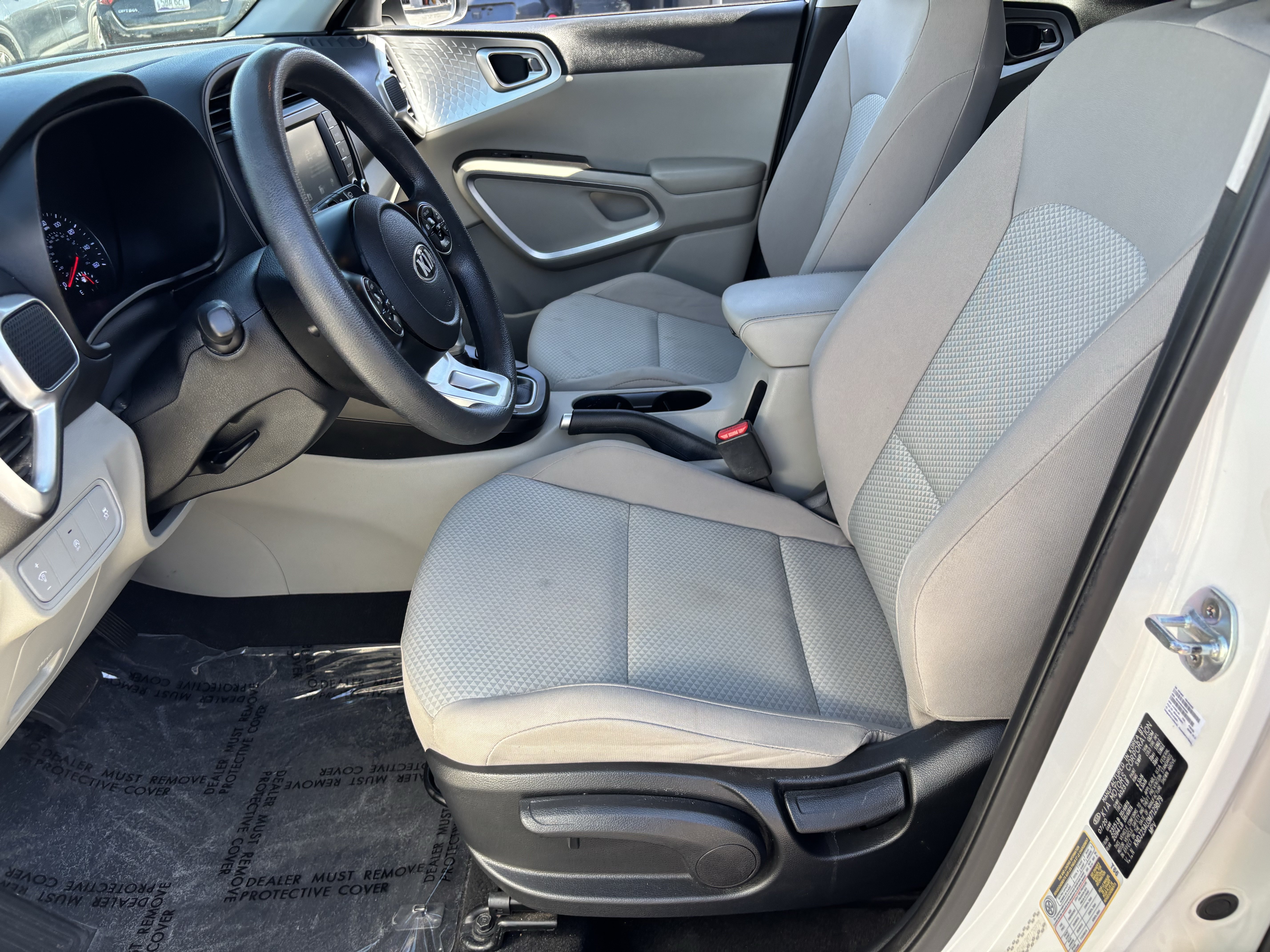 Certified 2021 Kia Soul LX FWD image 17