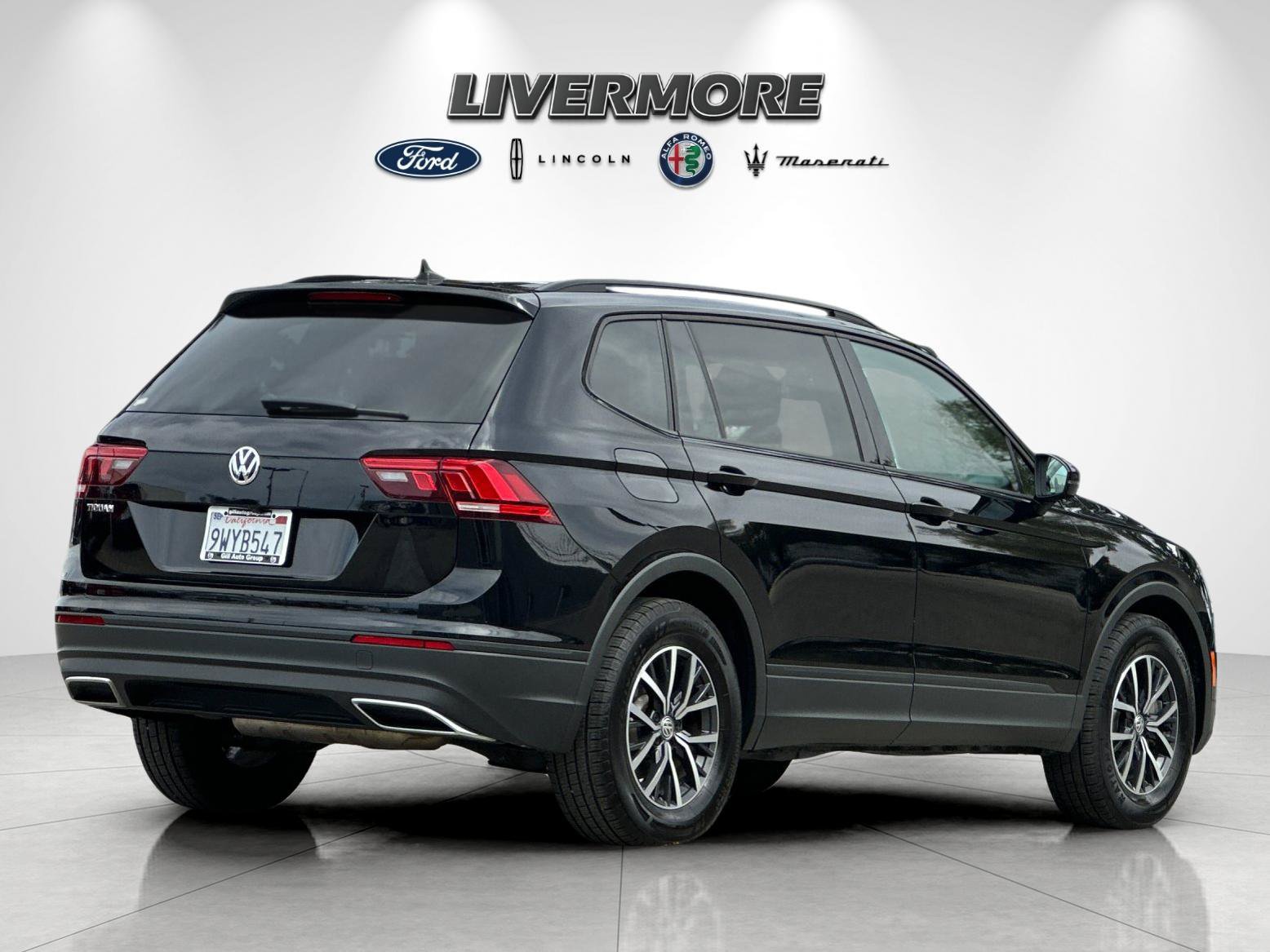 Used 2021 Volkswagen Tiguan S FWD image 3