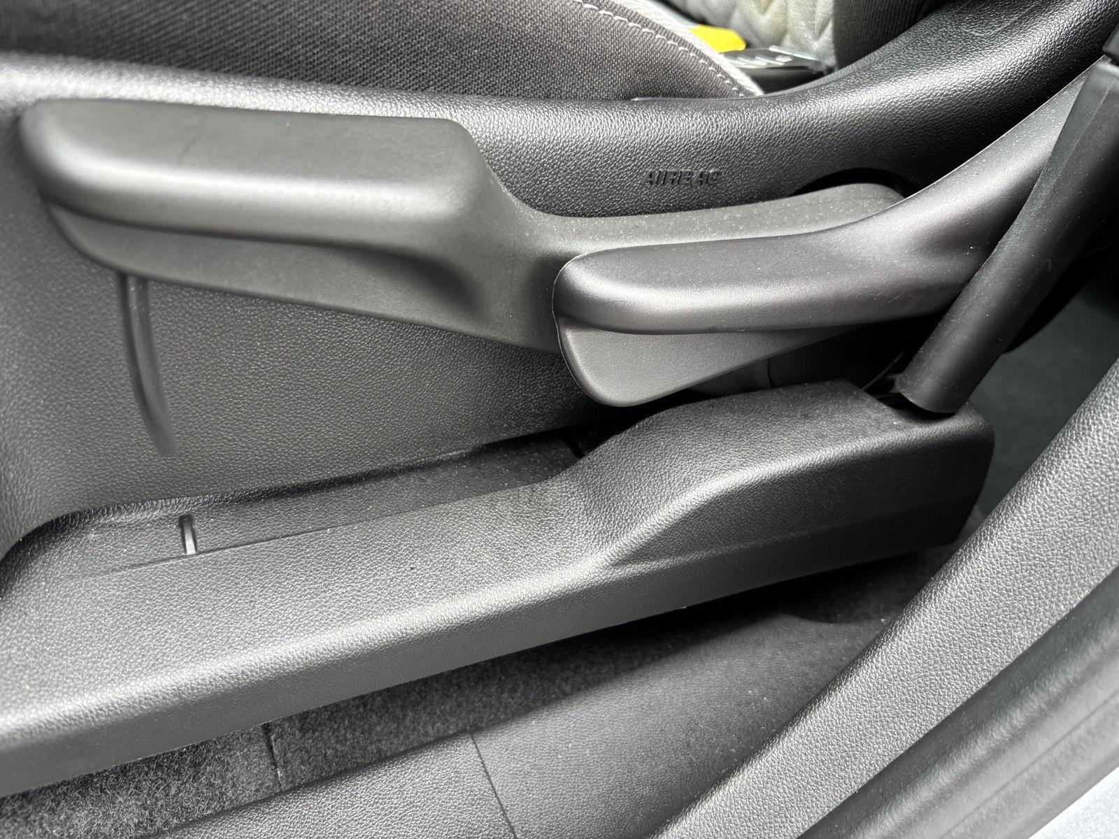 Used 2024 Chevrolet Equinox LS AWD/4WD image 17