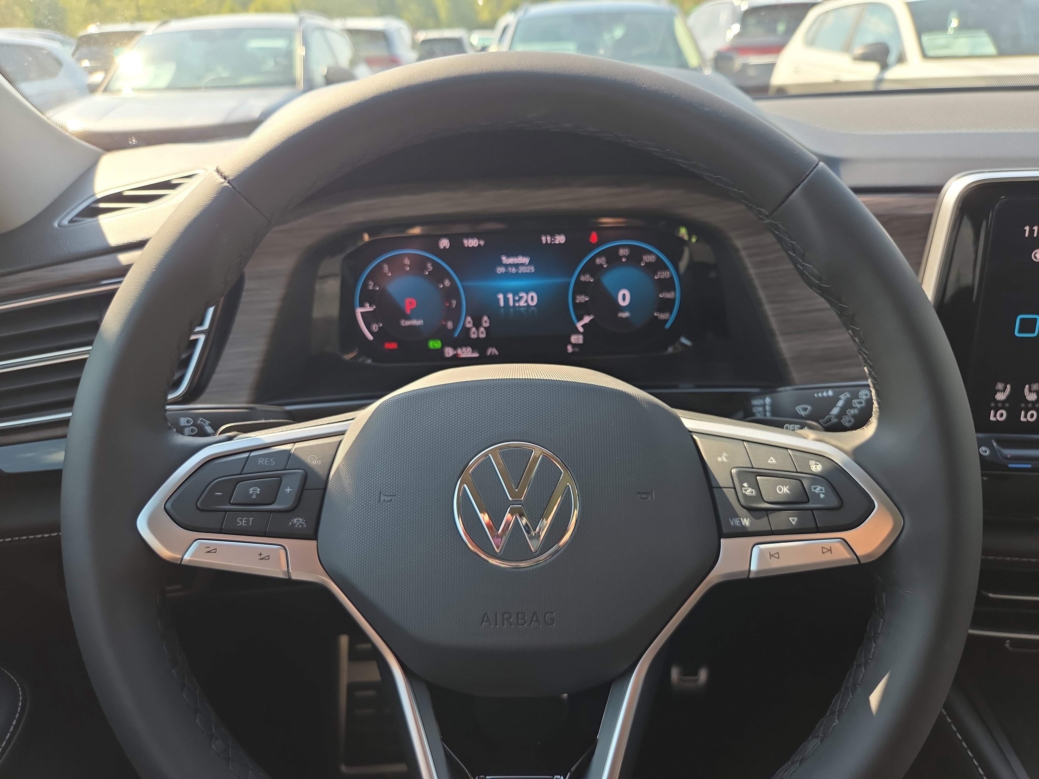 New 2026 Volkswagen Atlas SEL Premium R-Line image 9