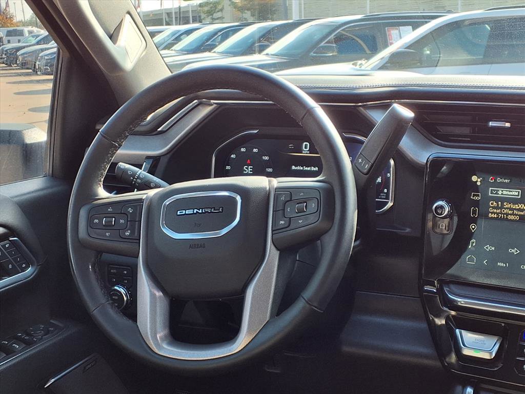 Used 2025 GMC Sierra 3500 Denali image 16