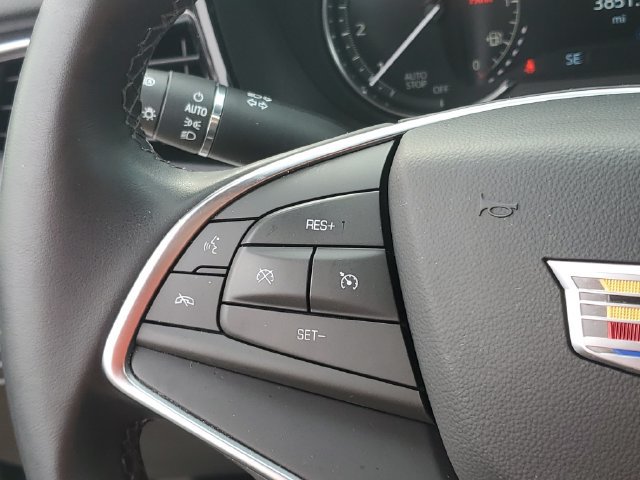 Used 2025 Cadillac XT5 Luxury w/ LPO, Floor Liner Package AWD/4WD image 17