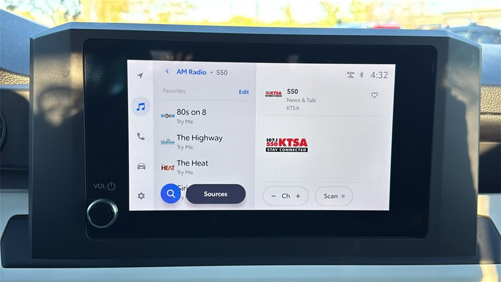 Used 2024 Toyota Tacoma TRD Off-Road image 34