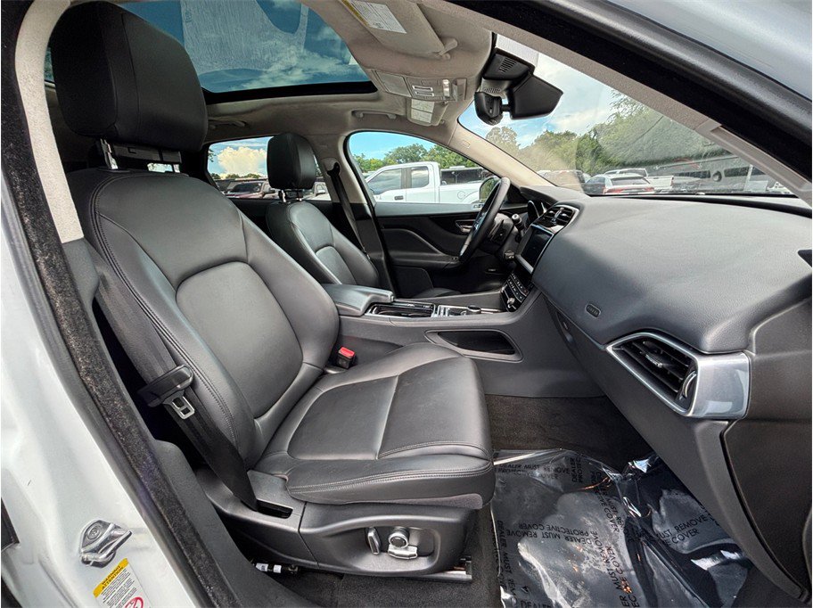 Used 2020 Jaguar F-PACE Premium AWD/4WD image 47