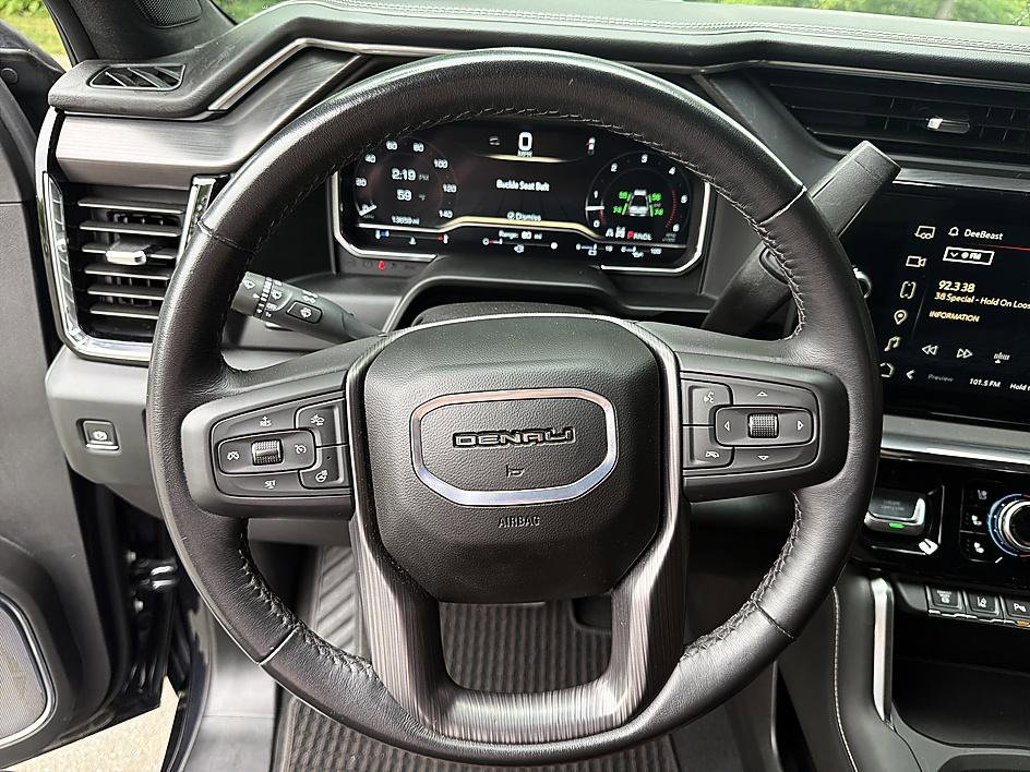 Used 2024 GMC Sierra 3500 Denali Ultimate AWD/4WD image 14