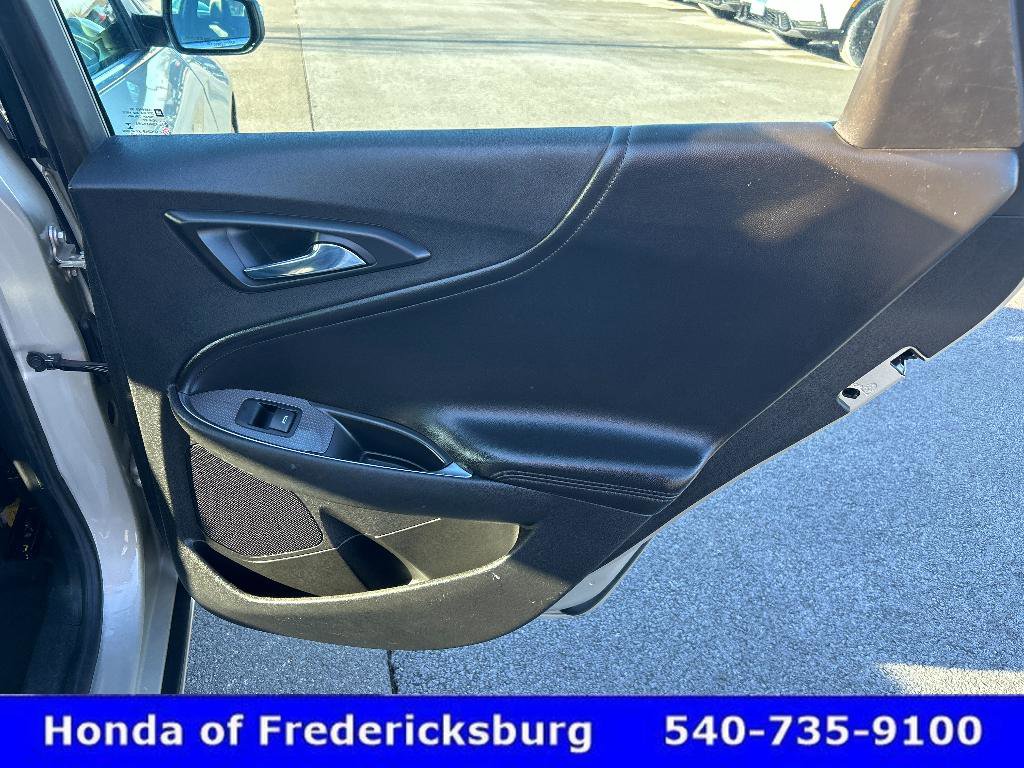 Used 2016 Chevrolet Malibu LT w/ Leather Package image 13