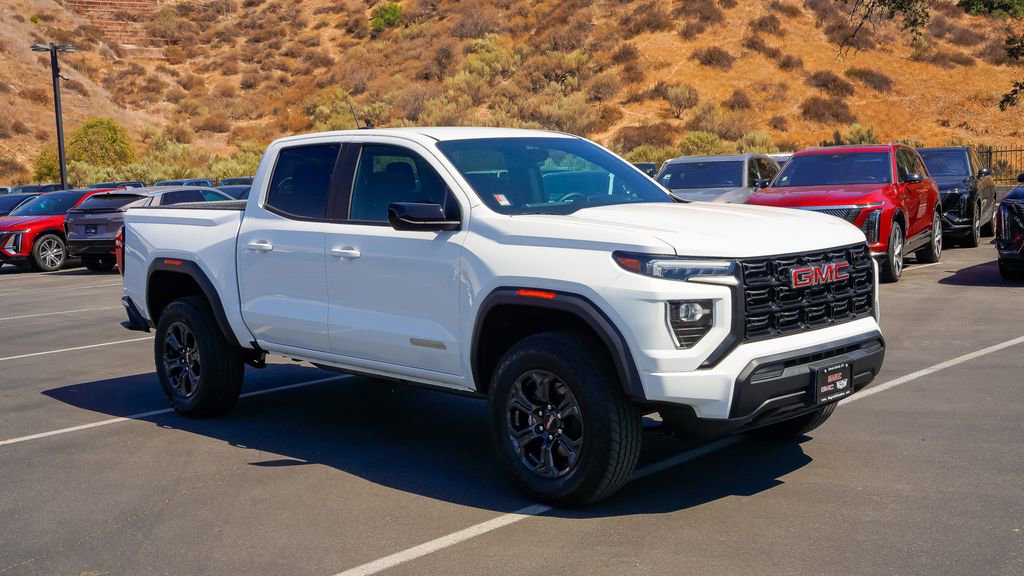 Used 2025 GMC Canyon Elevation image 7