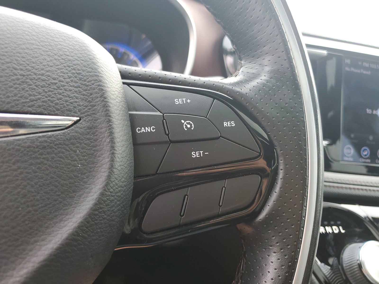 Used 2020 Chrysler Pacifica Limited FWD image 21