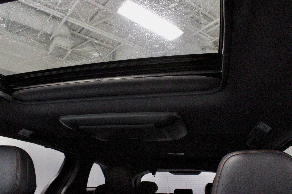 Used 2022 Toyota Sienna XSE image 26