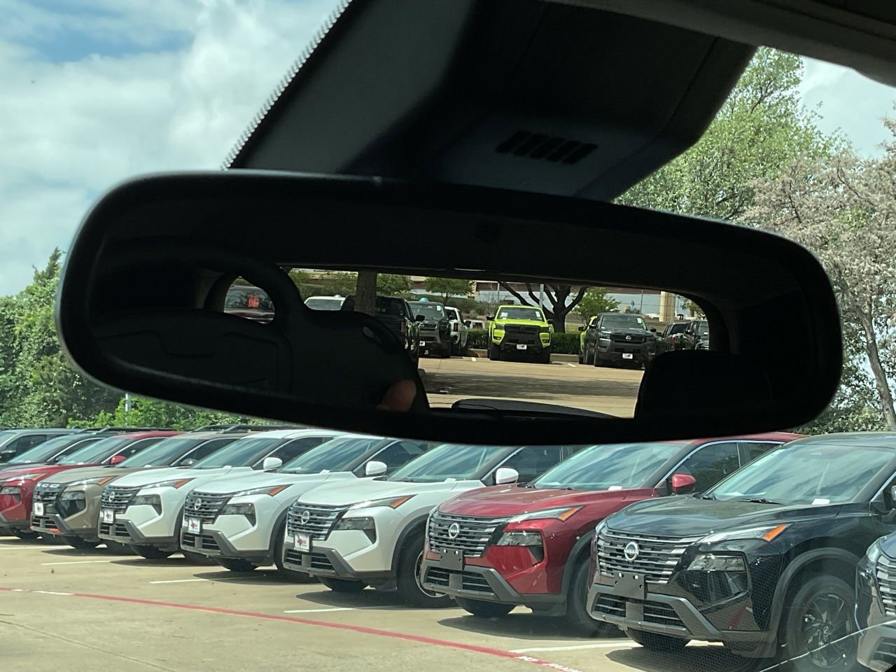 Used 2020 Chevrolet Equinox LT w/ Sport Edition image 29