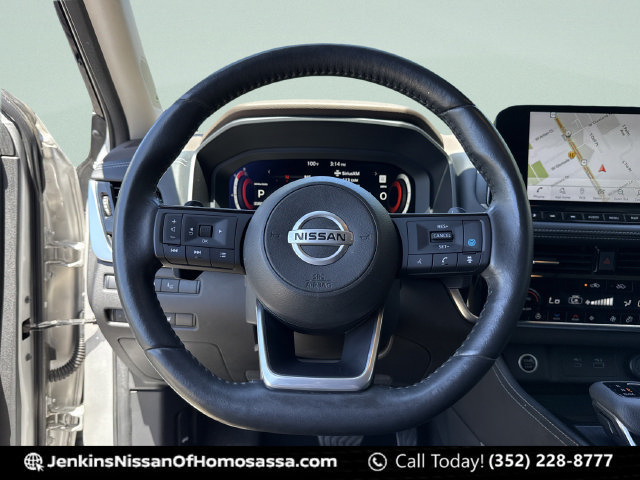 Certified 2021 Nissan Rogue Platinum FWD image 48
