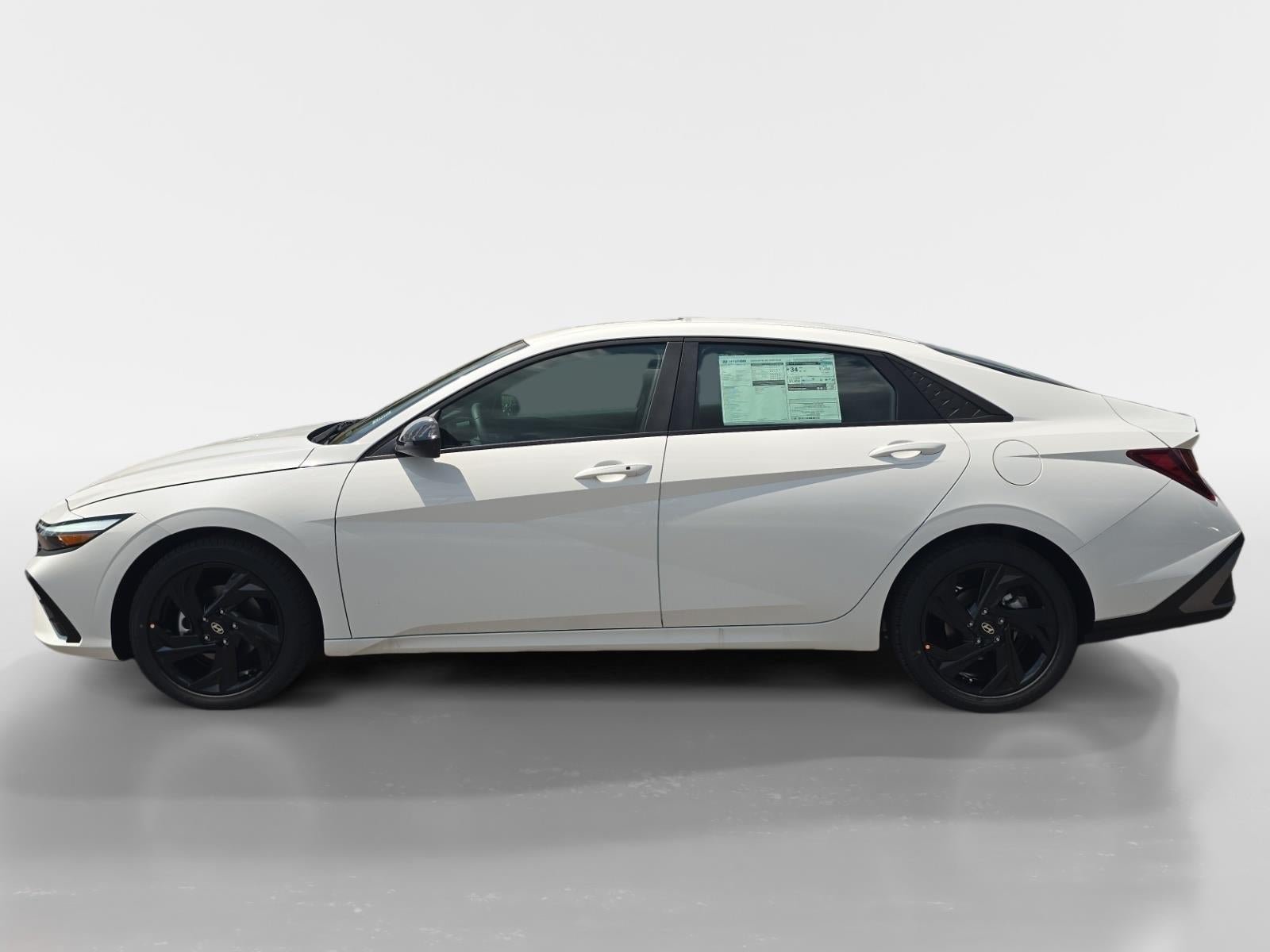 New 2026 Hyundai Elantra SEL Sport FWD image 6