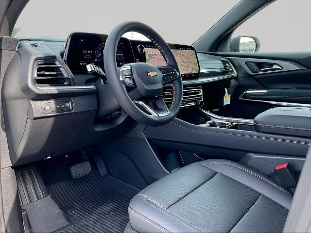 New 2027 Chevrolet Traverse LT w/ Sun and Wheel Package AWD/4WD image 8