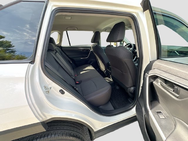 Certified 2023 Toyota RAV4 LE AWD/4WD image 25