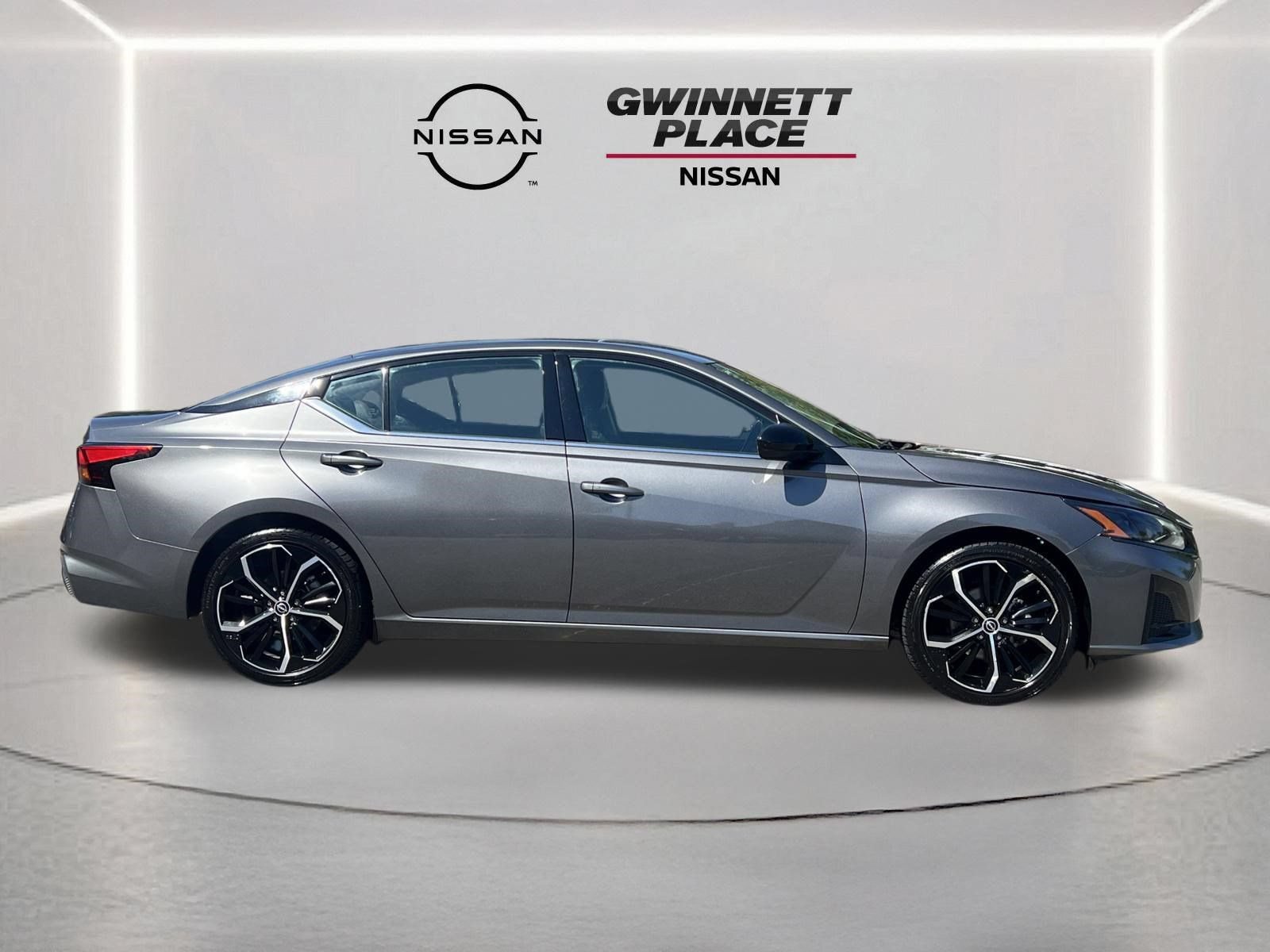Certified 2024 Nissan Altima 2.5 SR FWD image 27