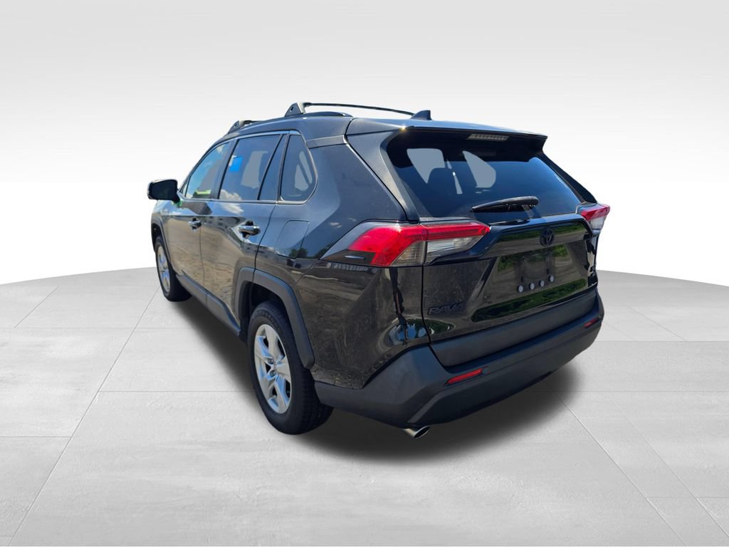 Used 2020 Toyota RAV4 XLE AWD/4WD image 12