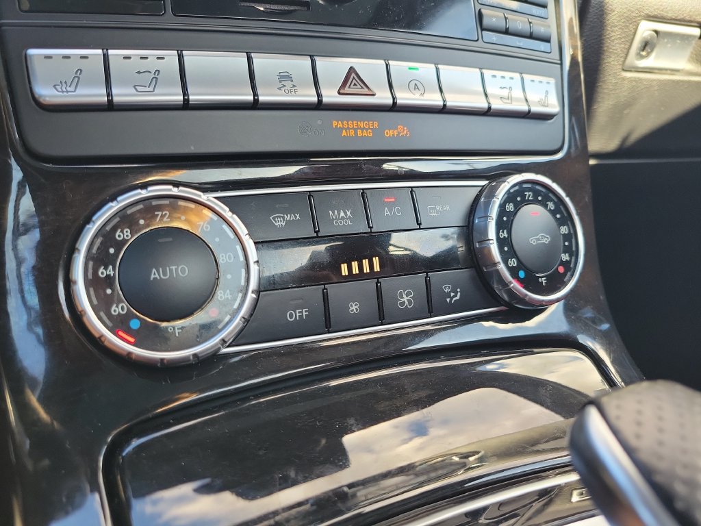 Used 2016 Mercedes-Benz SLK 300 image 19