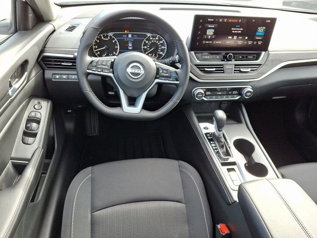 New 2025 Nissan Altima 2.5 SV w/ SV Premium Package AWD/4WD image 11