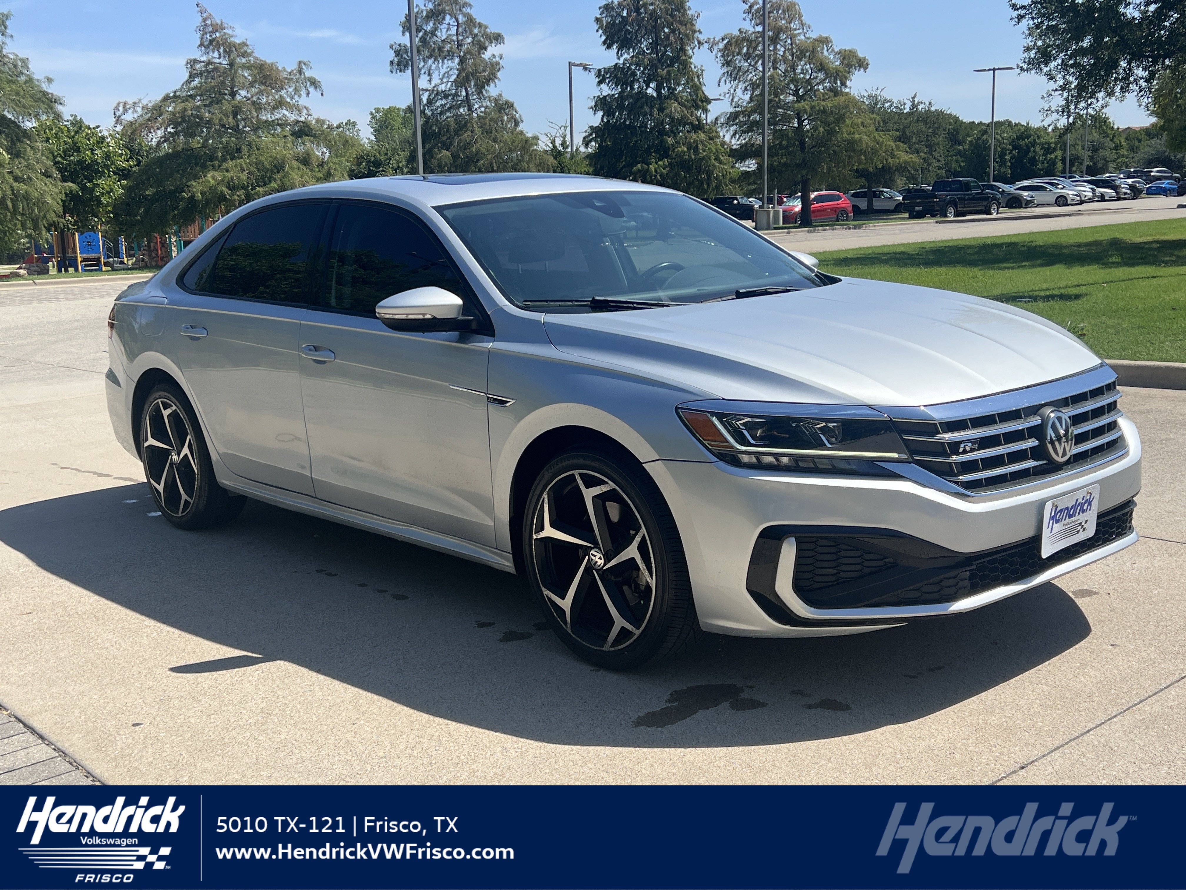 Used 2020 Volkswagen Passat 2.0T R-Line FWD image 1