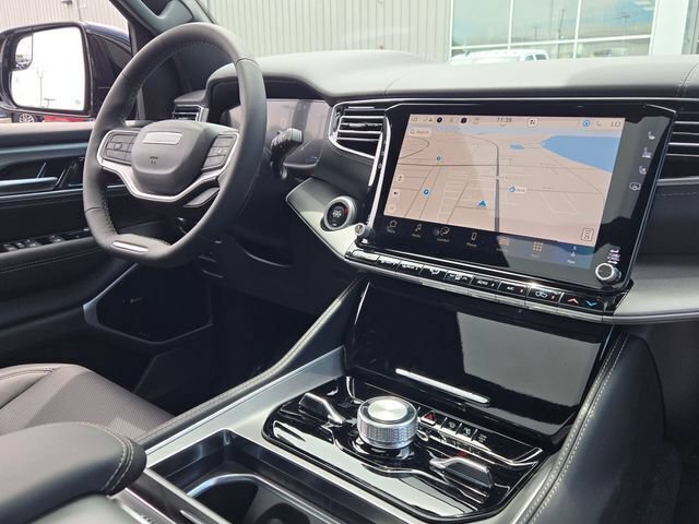 New 2026 Jeep Grand Wagoneer Limited AWD/4WD image 10