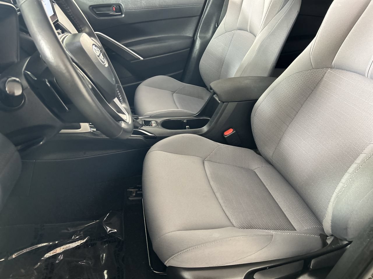 Used 2024 Toyota Corolla Cross AWD Hybrid w/ Moonroof Package image 22