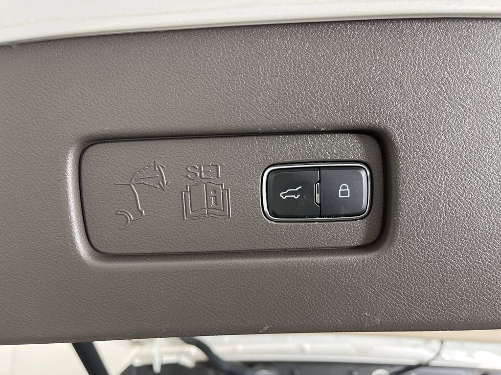 Used 2021 Lincoln Aviator Grand Touring w/ Elements Package Plus image 24