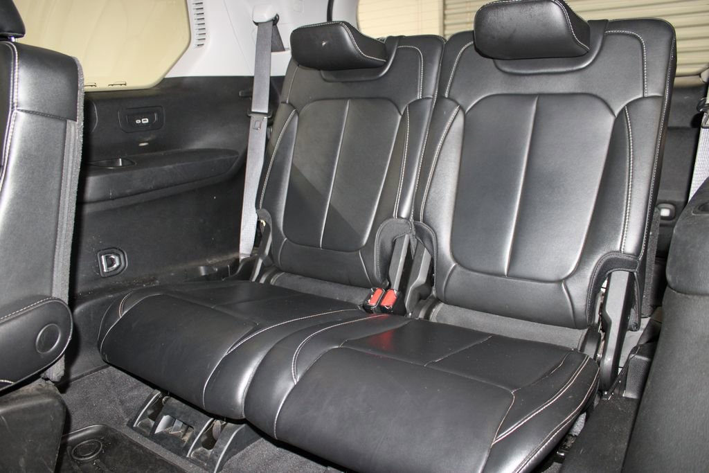 Used 2022 Jeep Grand Cherokee L Limited image 18