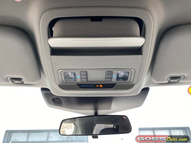 Used 2020 Ford Explorer XLT w/ Comfort Package image 15