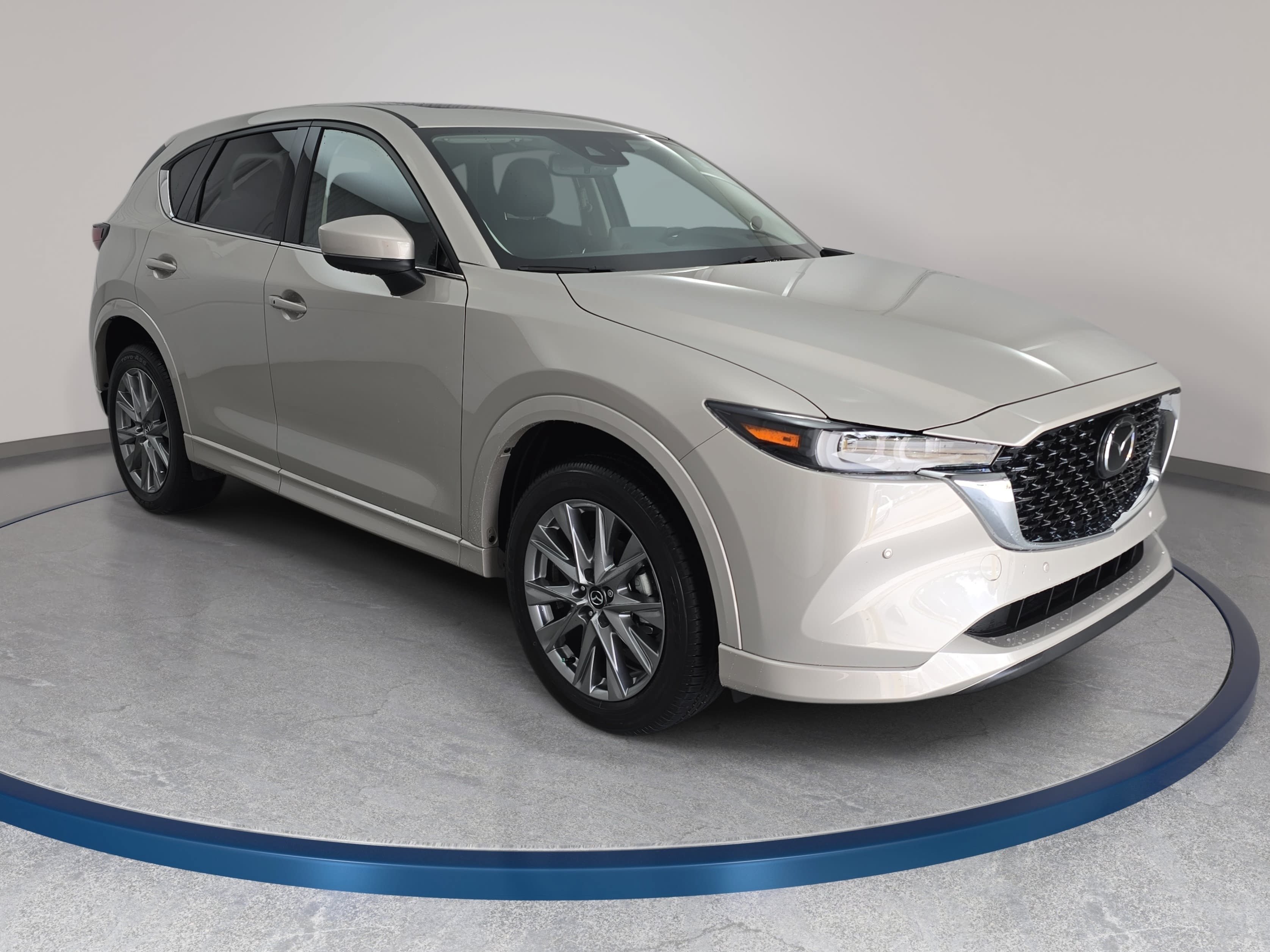 Used 2025 MAZDA CX-5 AWD 2.5 S w/ Premium Plus Pkg image 3