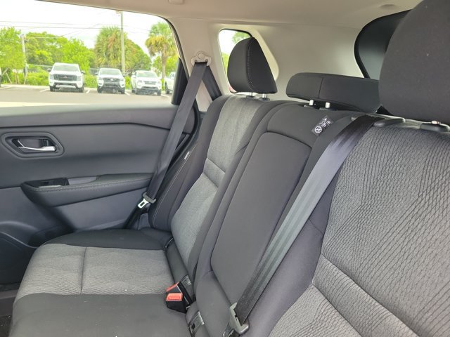 Certified 2026 Nissan Rogue SV FWD image 11