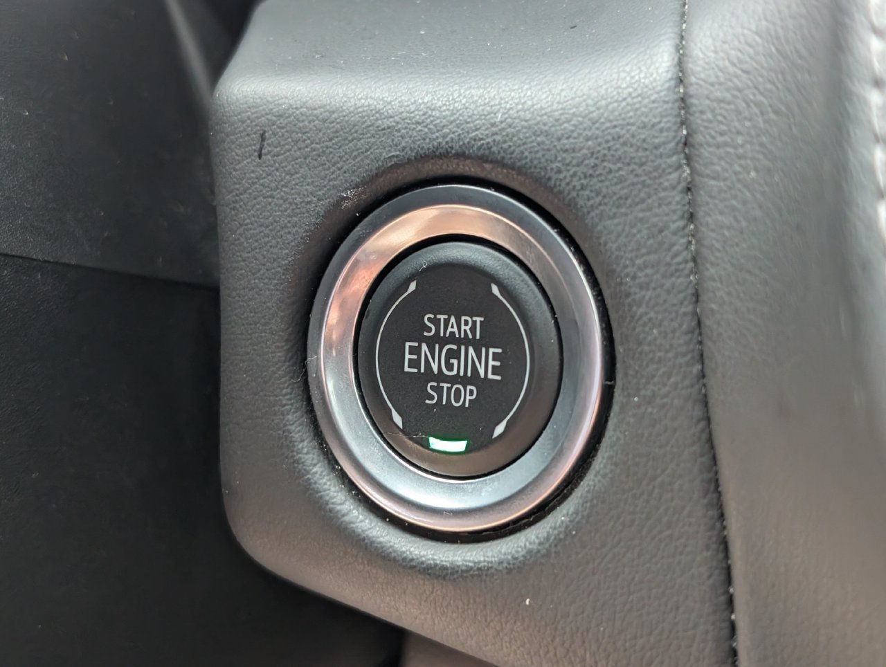 Used 2024 Chevrolet Tahoe Z71 w/ Luxury Package AWD/4WD image 19