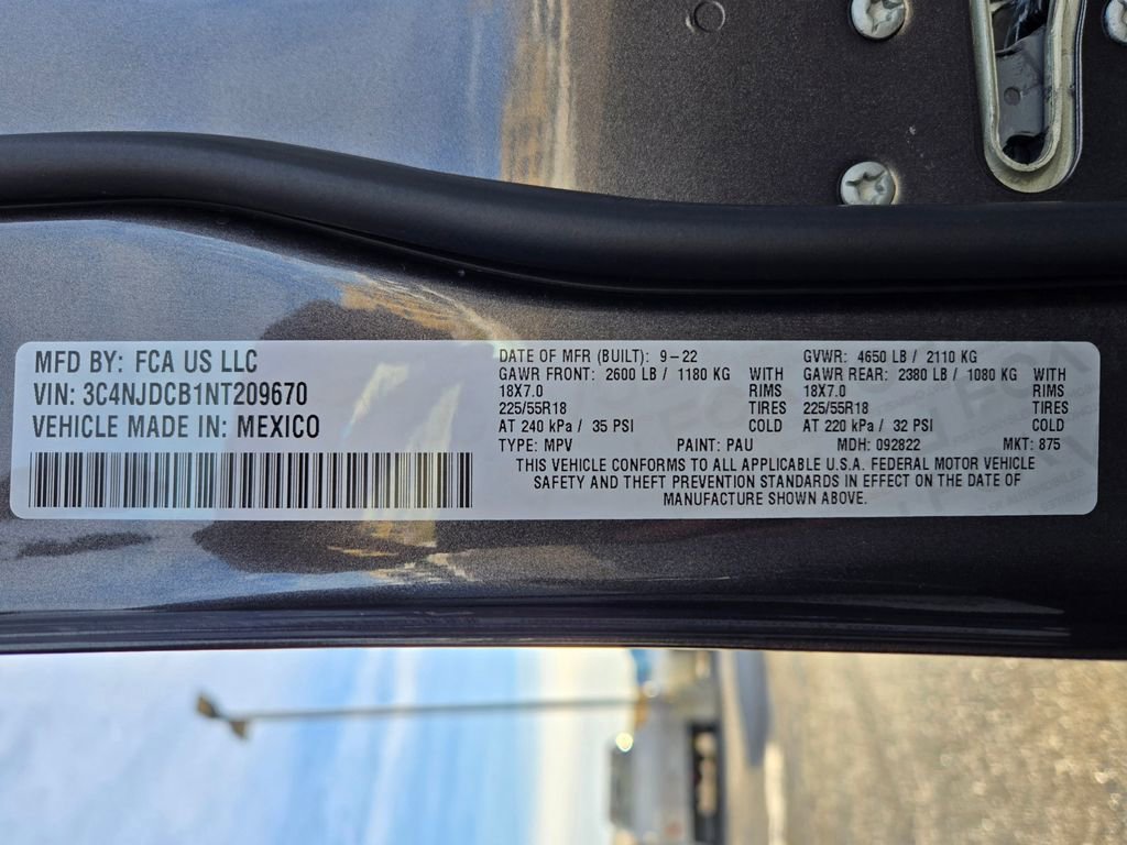 Used 2022 Jeep Compass Limited image 30