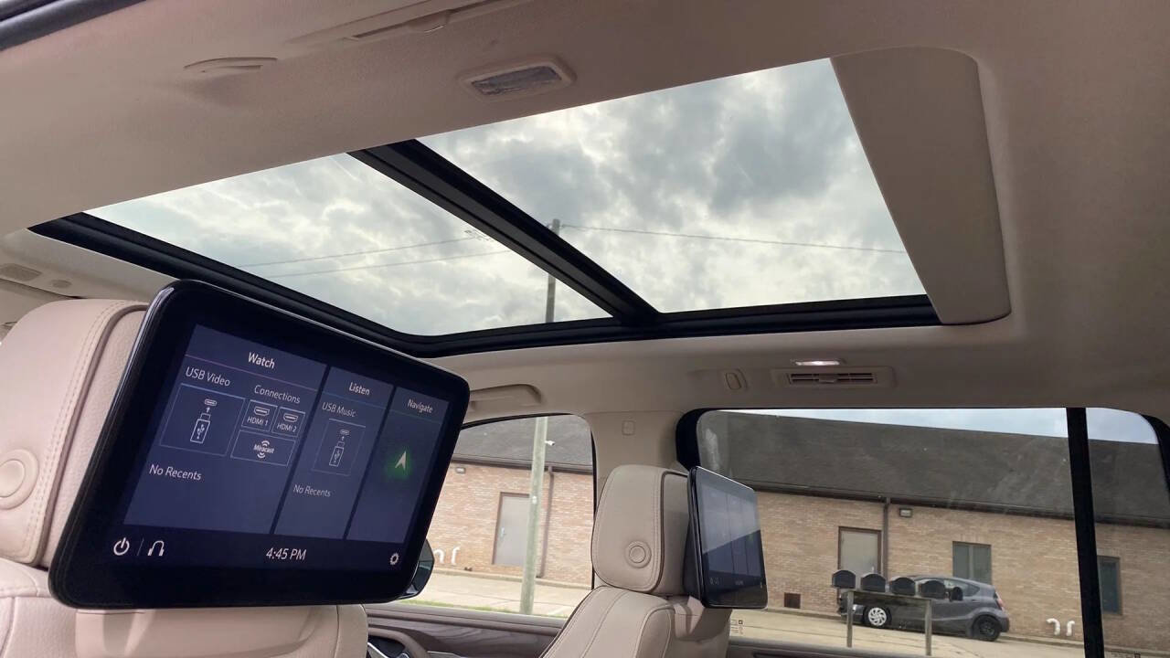 Used 2021 GMC Yukon XL Denali w/ Denali Premium Package image 31