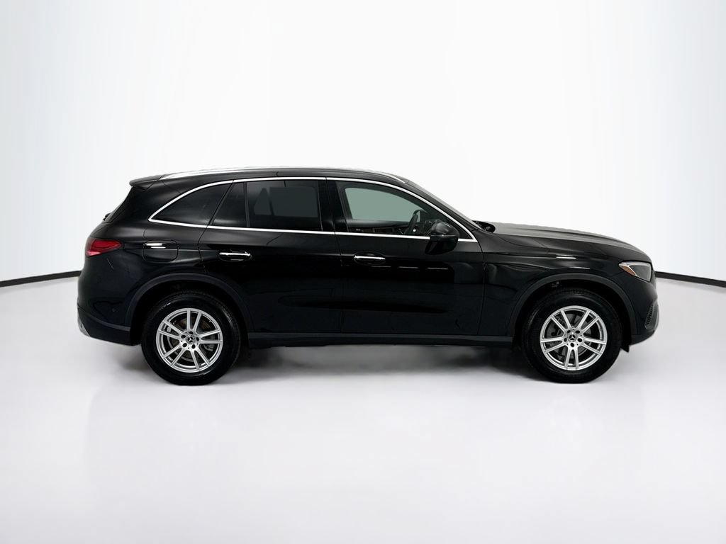 Certified 2026 Mercedes-Benz GLC 300 image 4