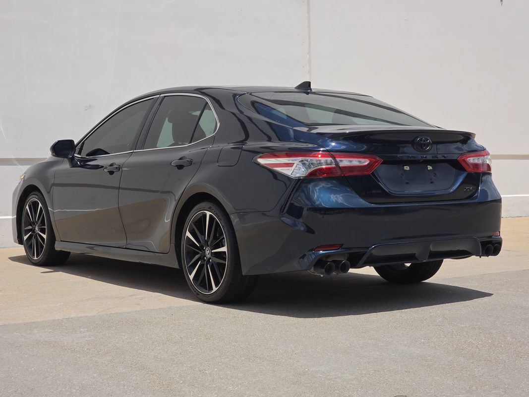 Used 2020 Toyota Camry XSE FWD image 3