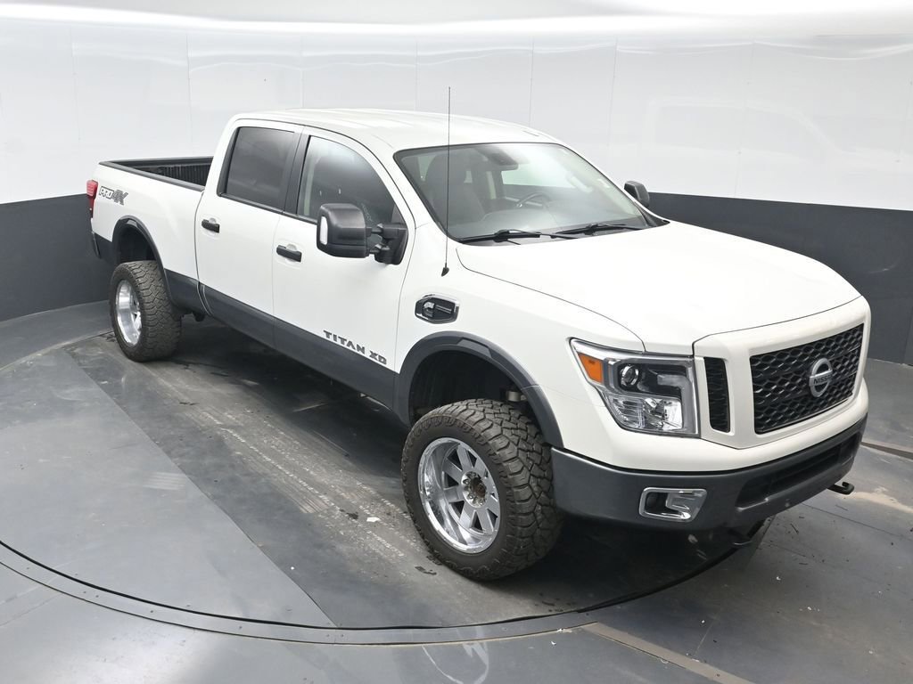 Used 2019 Nissan Titan PRO-4X image 32