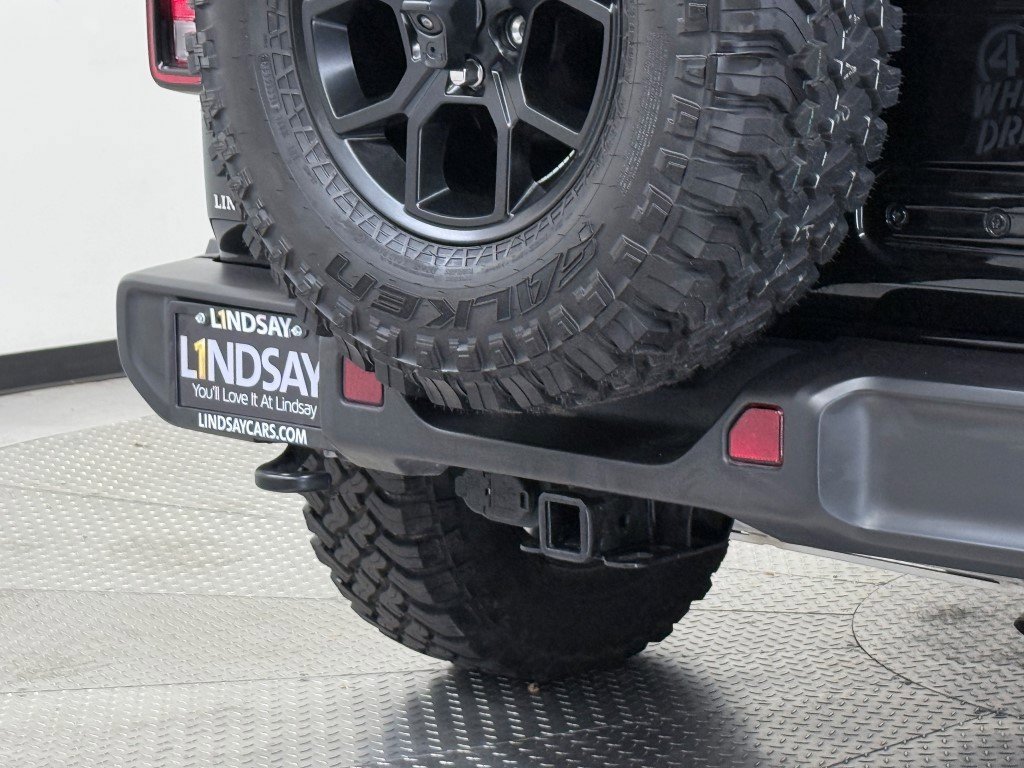 Certified 2024 Jeep Wrangler Willys image 8
