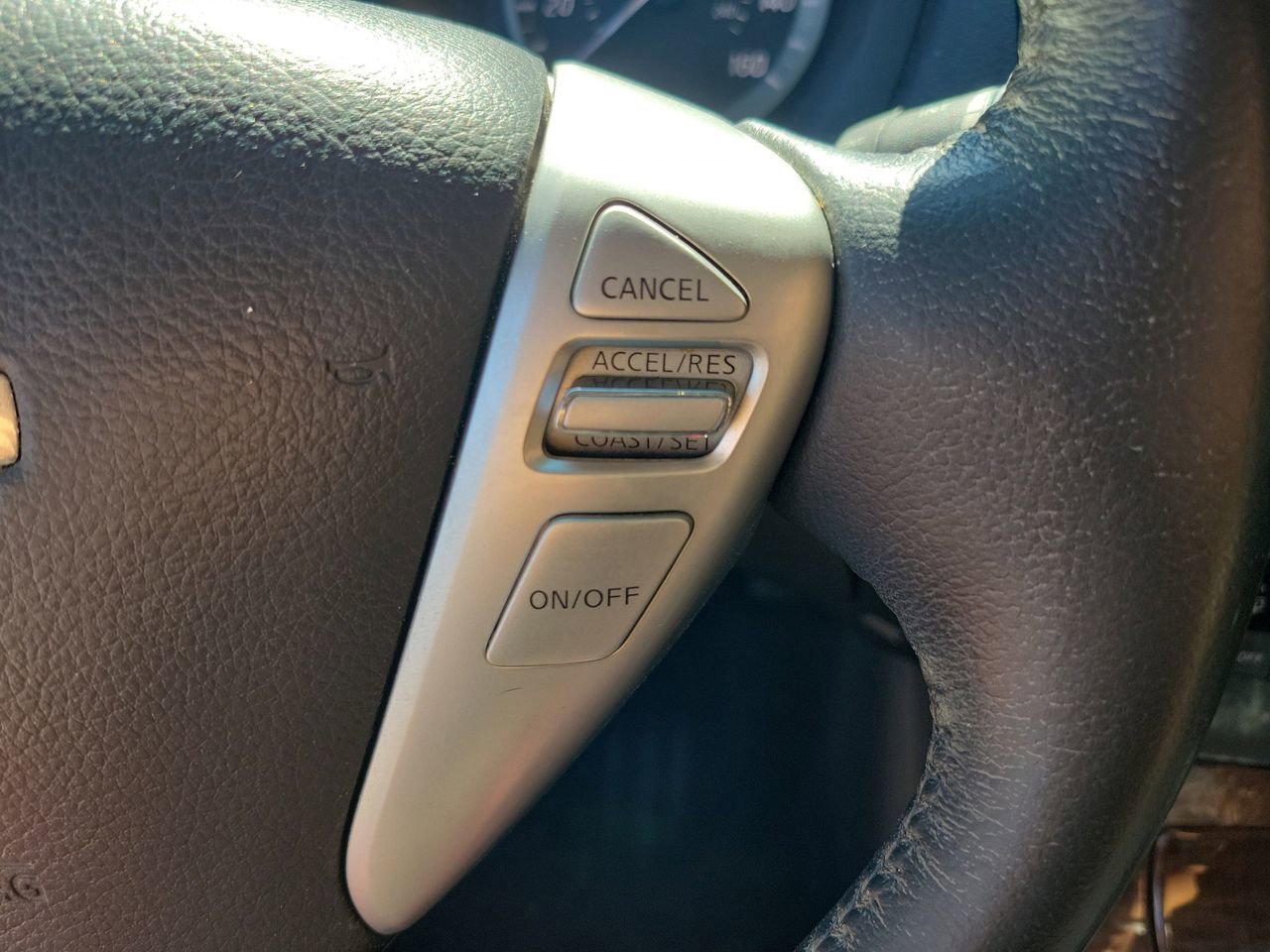 Used 2015 Nissan Sentra SL w/ Navigation Package FWD image 20