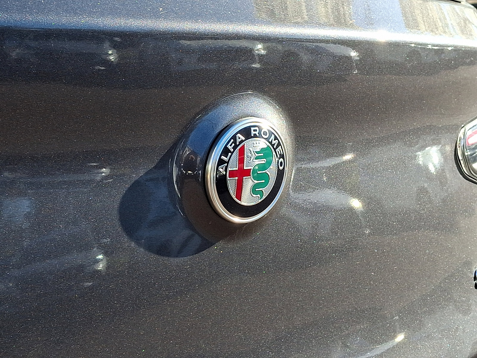 Used 2024 Alfa Romeo Stelvio Veloce AWD/4WD image 30