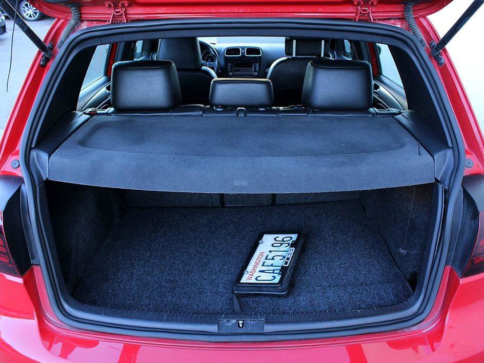 Used 2013 Volkswagen Golf R 4-Door image 18