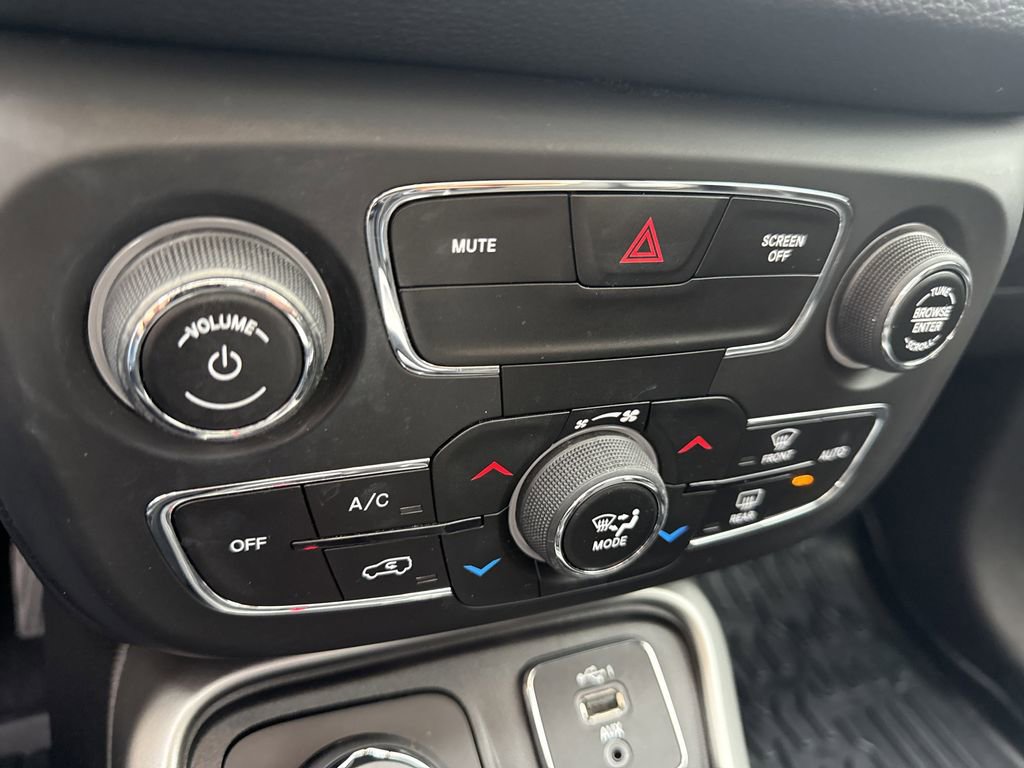 Used 2020 Jeep Compass Latitude w/ Popular Equipment Group image 21