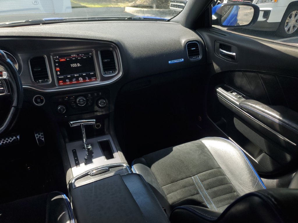 Used 2013 Dodge Charger R/T RWD image 18