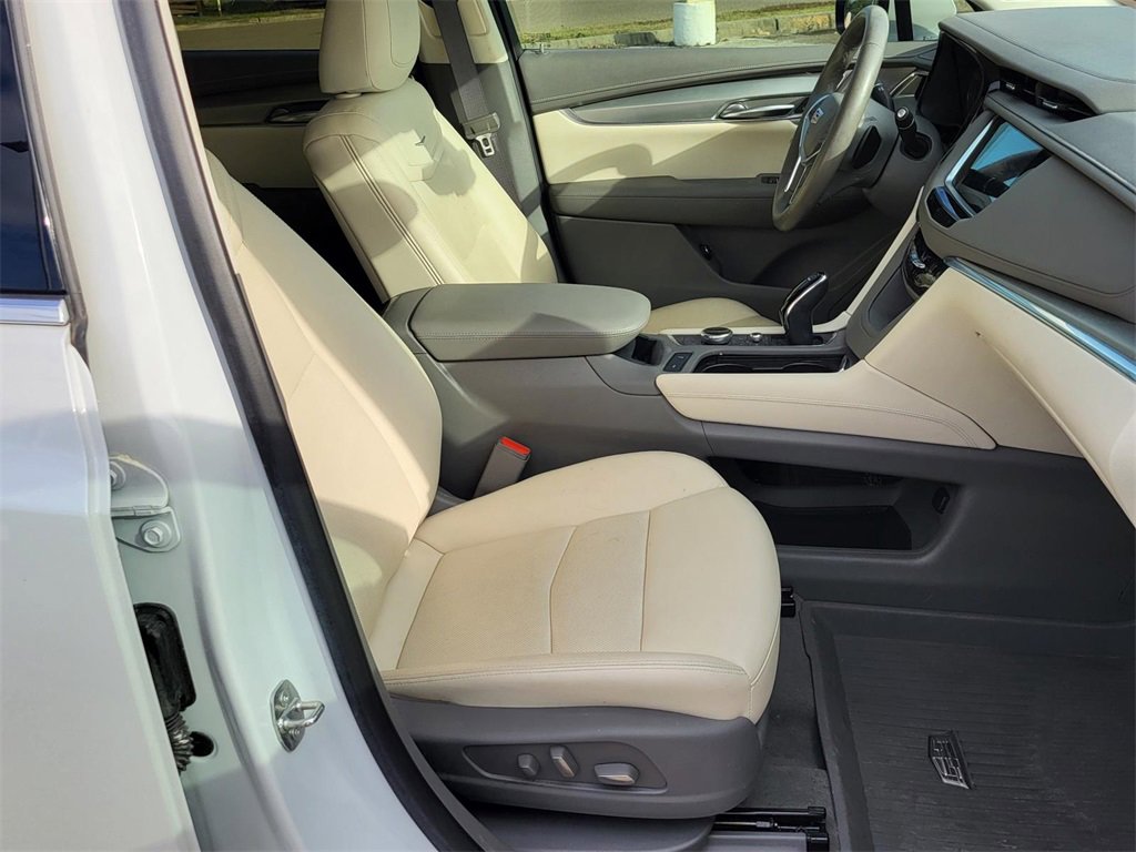 Used 2021 Cadillac XT5 Premium Luxury image 10