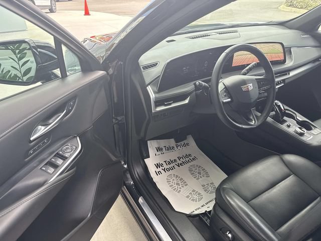 Certified 2025 Cadillac XT4 Premium Luxury AWD/4WD image 43