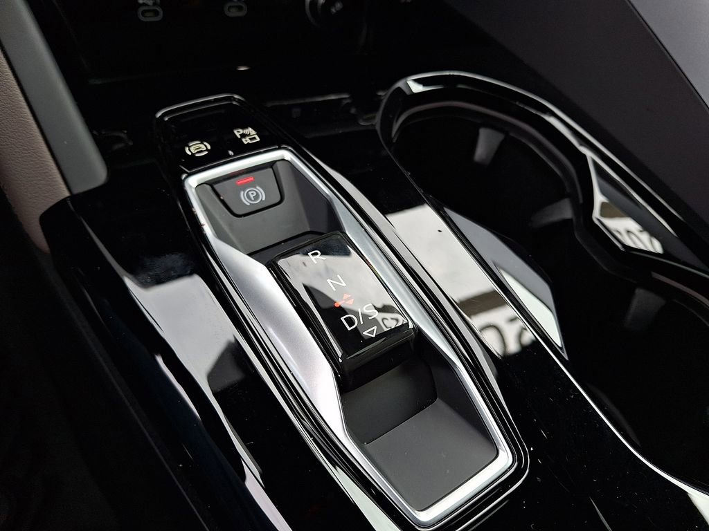 Certified 2025 Audi Q5 Premium Plus image 15