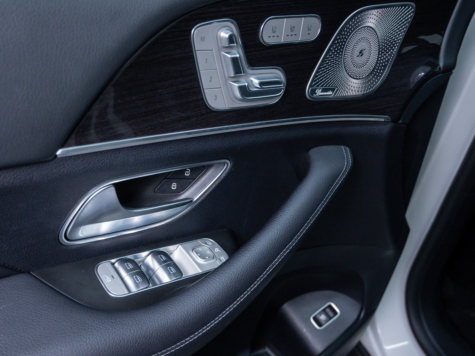 Used 2021 Mercedes-Benz GLE 350 4MATIC image 17